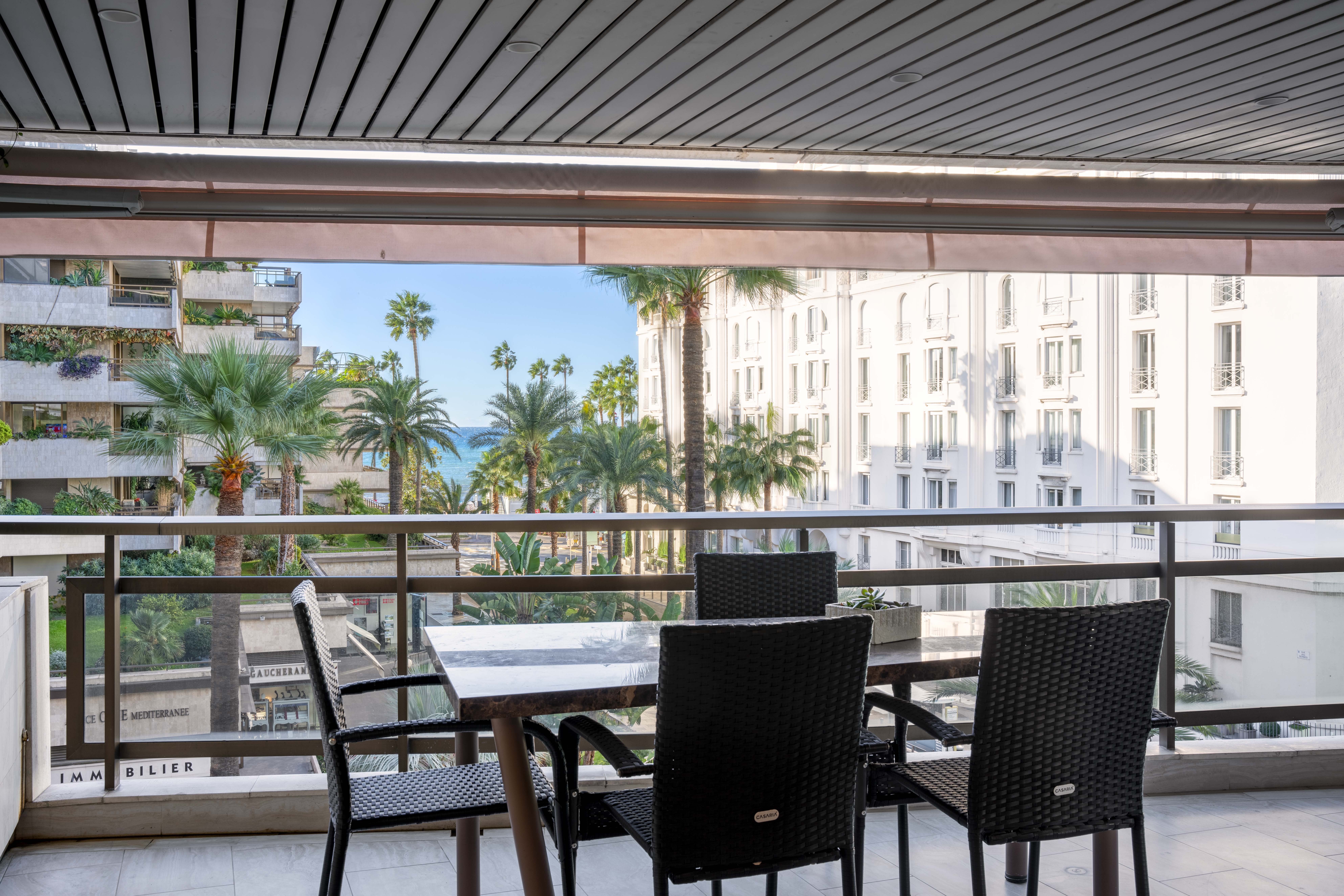 Appartement vue mer à louer Cannes Croisette