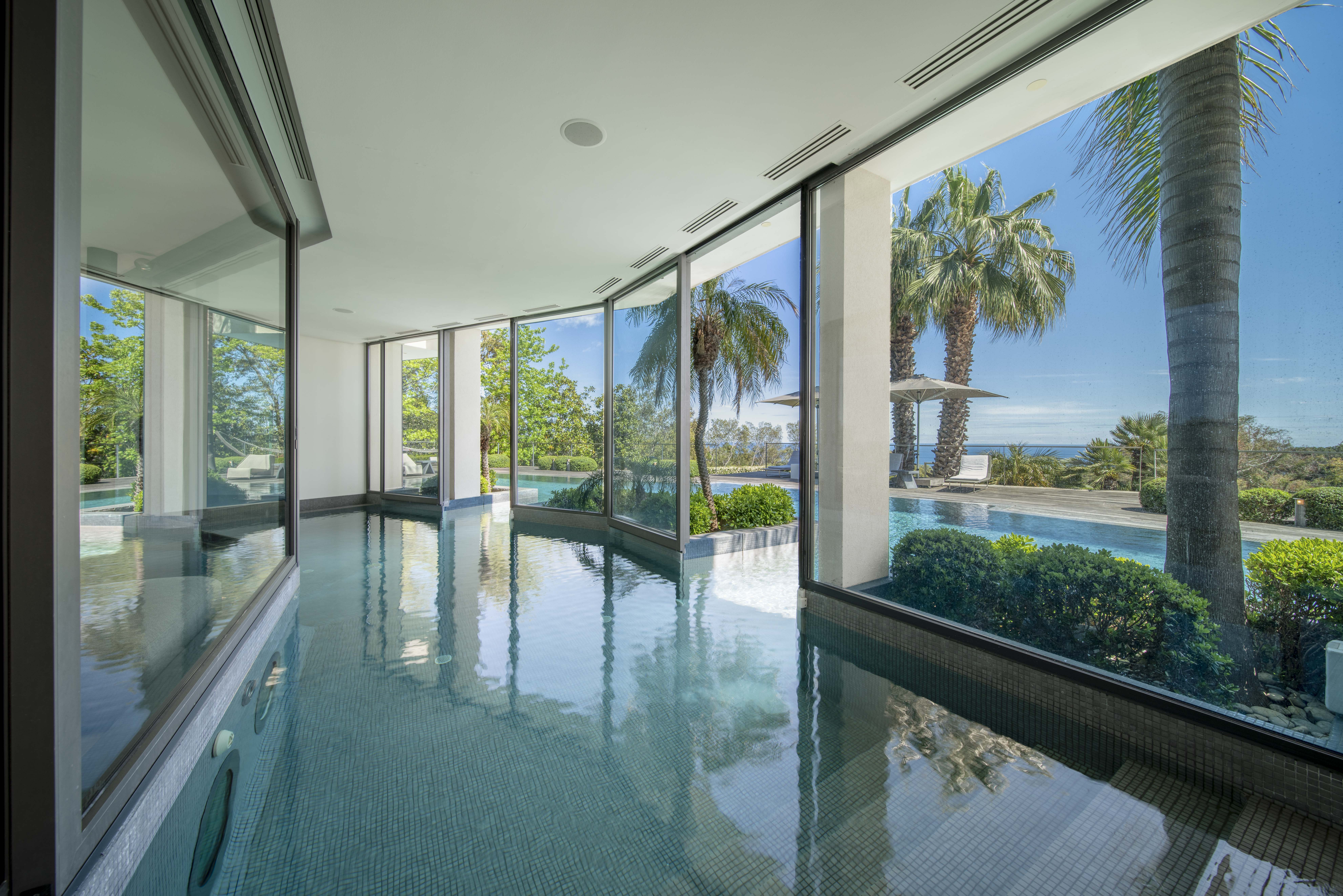 Villa contemporaine vue mer Cannes