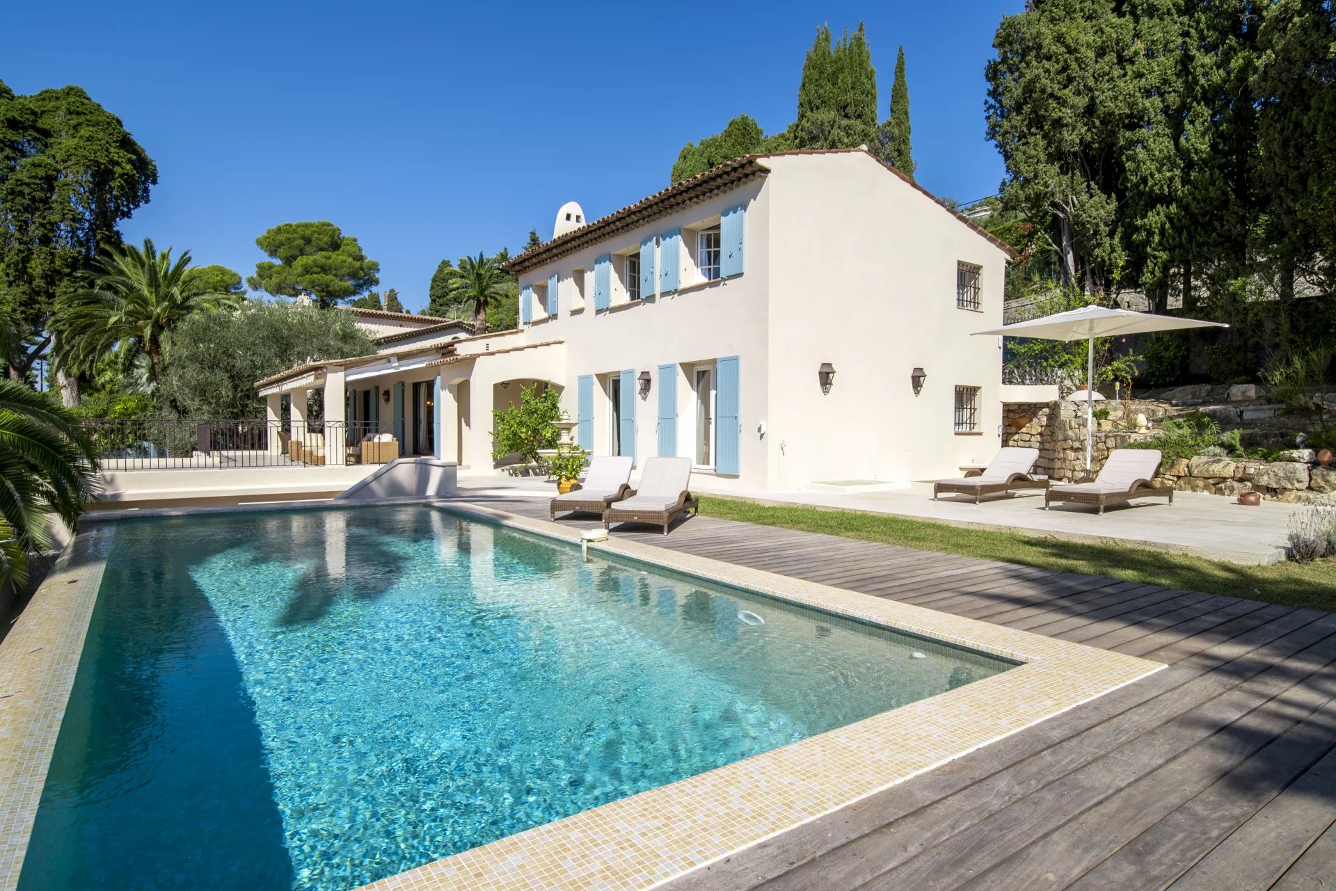 Villa vue mer à louer Cannes MIPIM