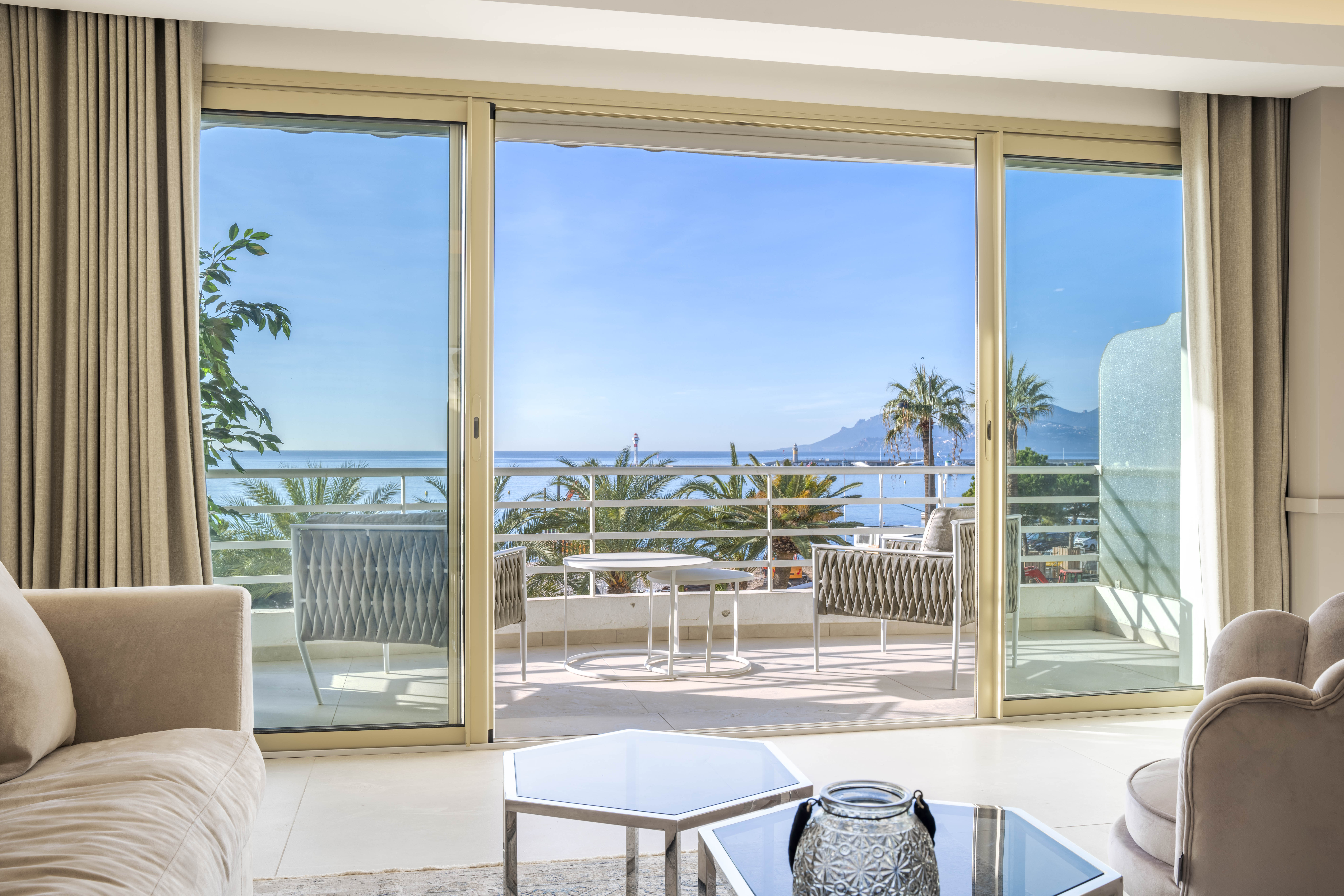 Appartement à louer août Cannes