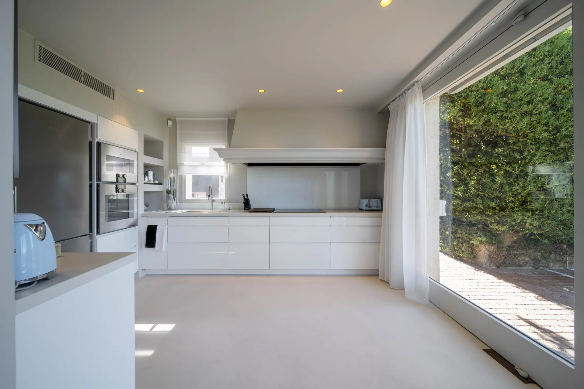 Kitchen property Cannes rentals