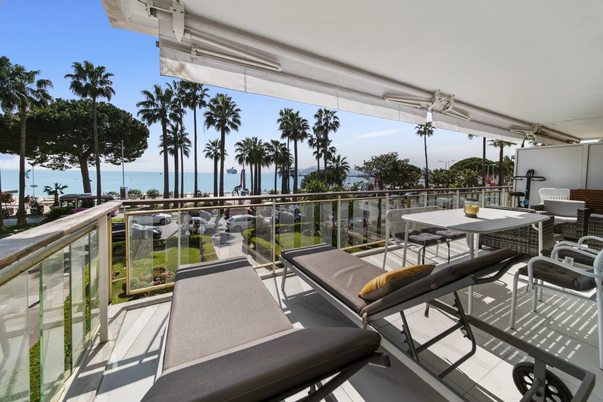 Appartement à louer Croisette Cannes