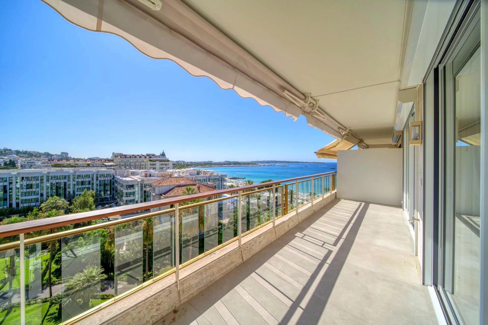 Terrasse vue mer Croisette appartement à vendre