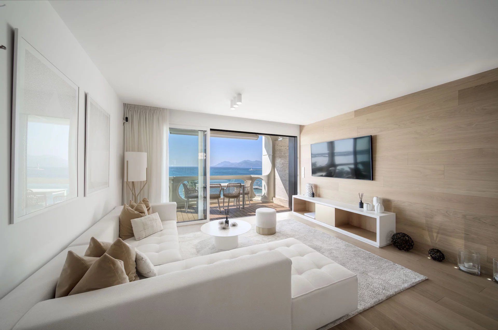 Séjour appartement à vendre vue mer Croisette Cannes