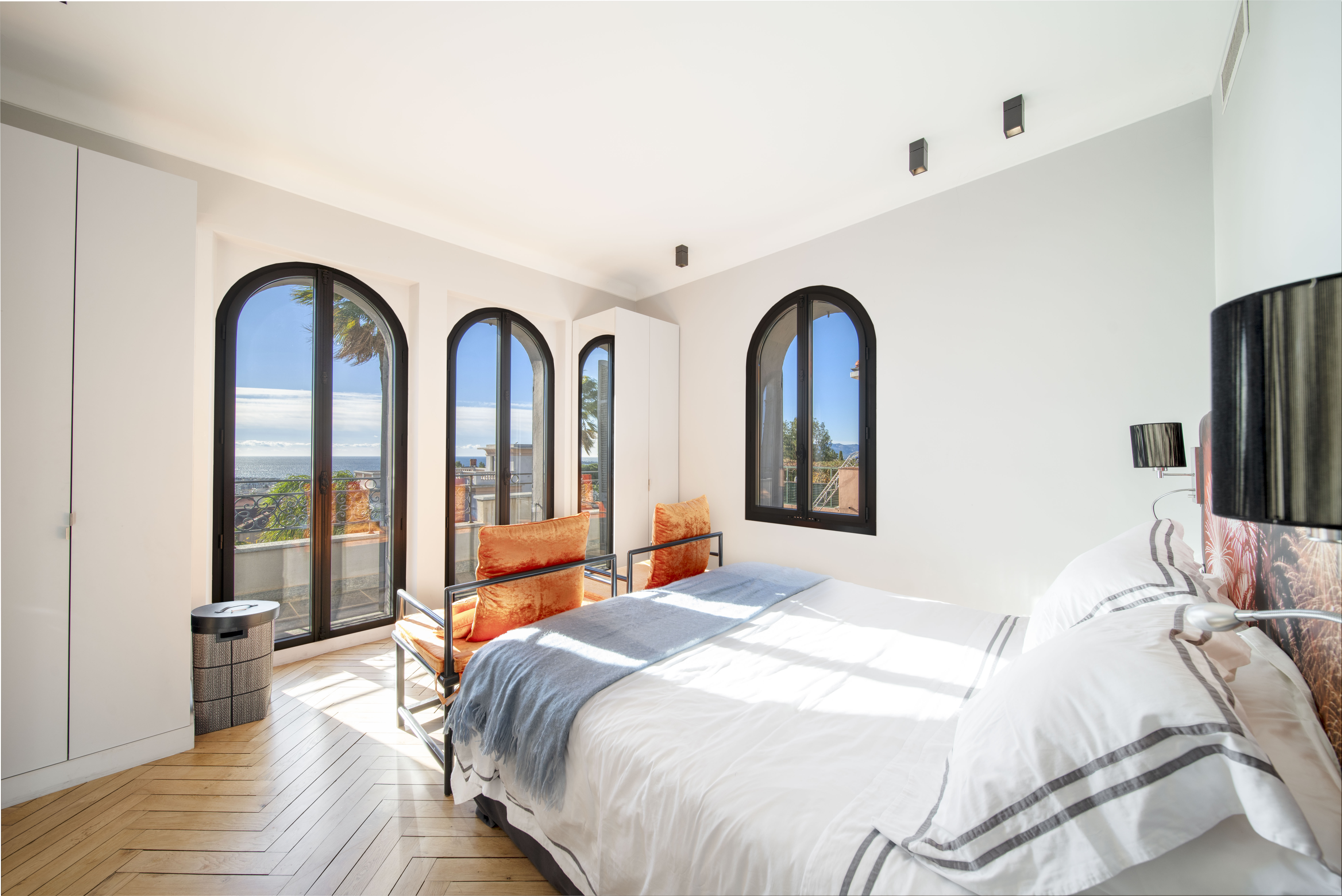 Villa contemporaine vue mer à louer Cannes