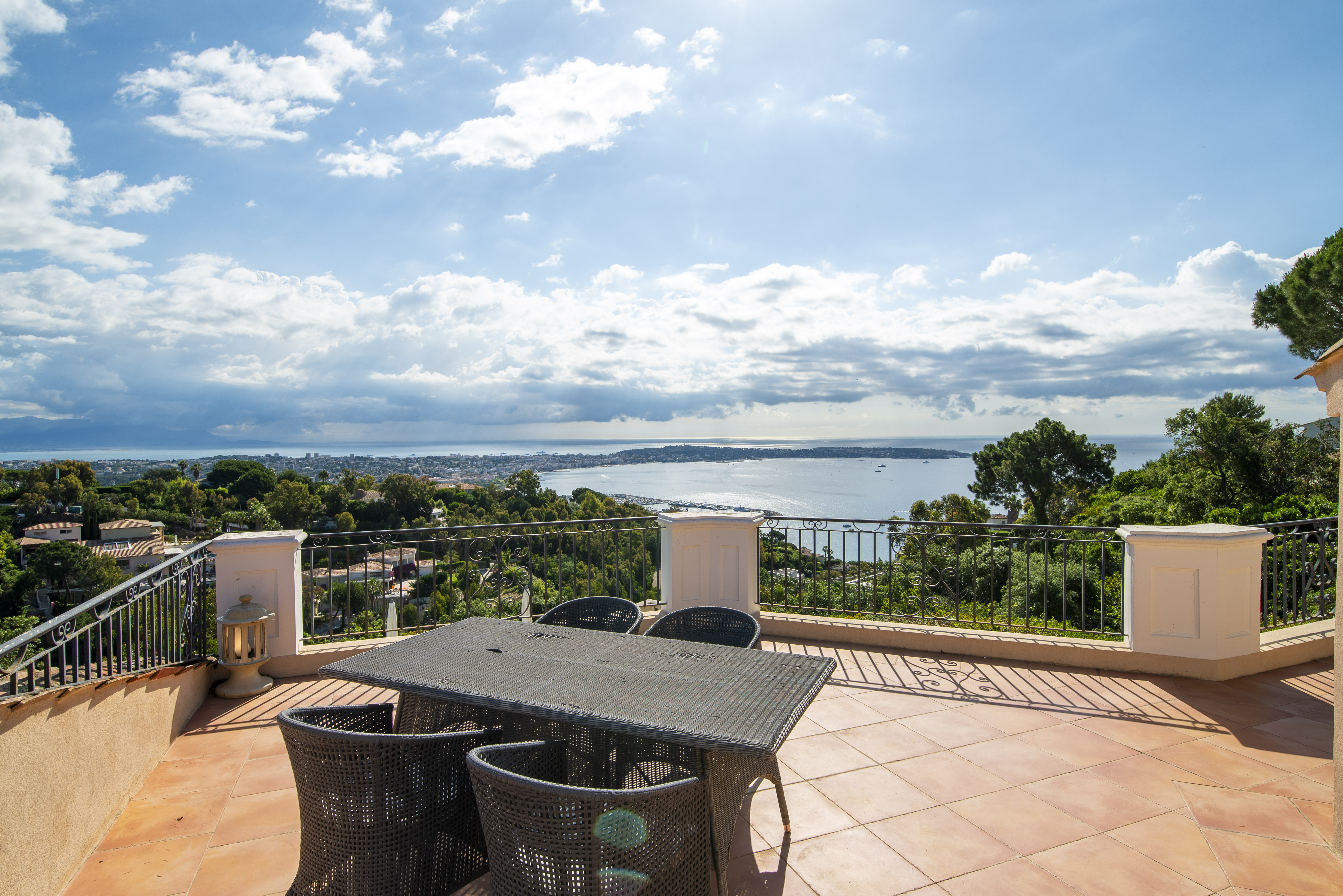 Villa vue mer à vendre Cannes