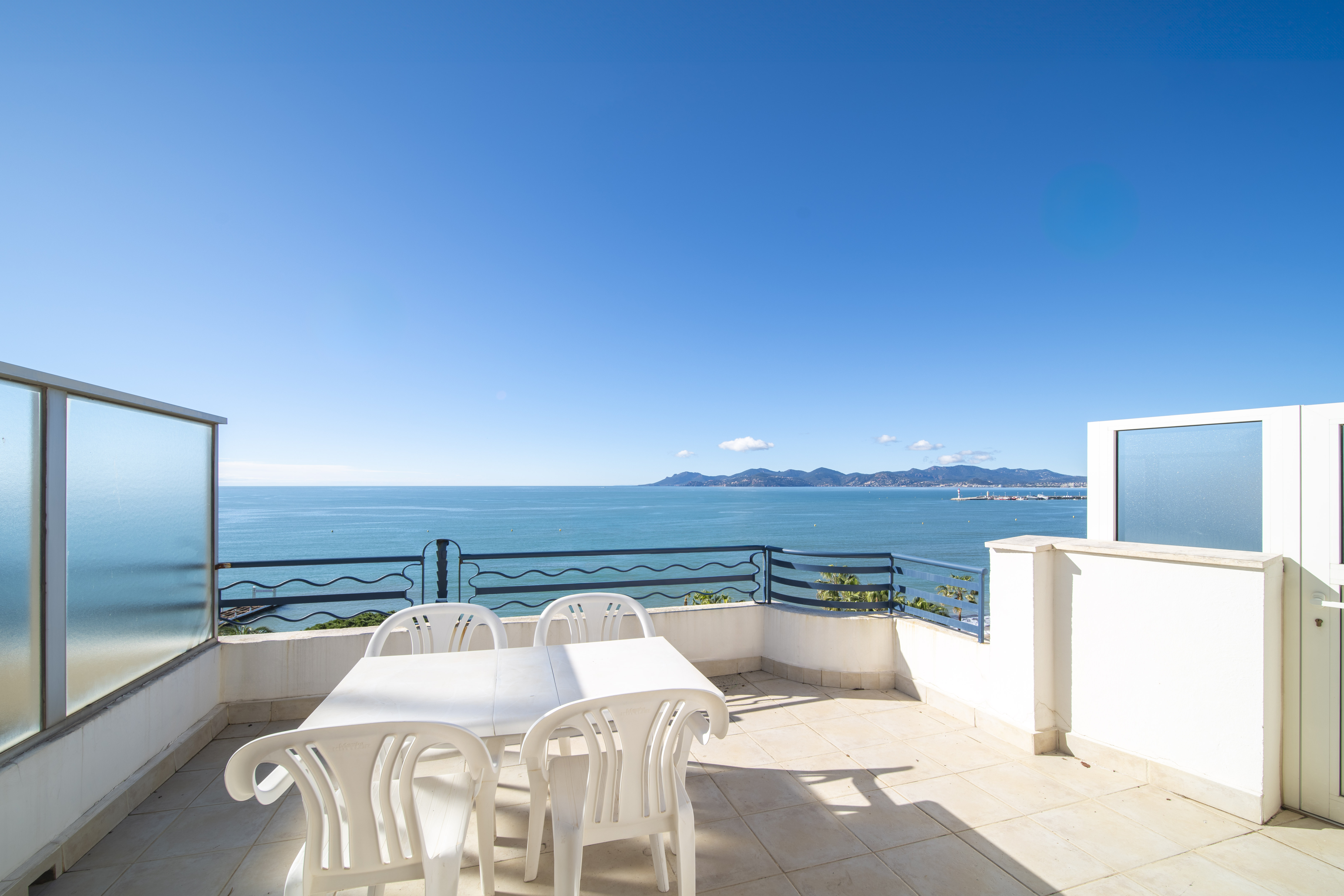 Penthouse vue mer à vendre Croisette Cannes