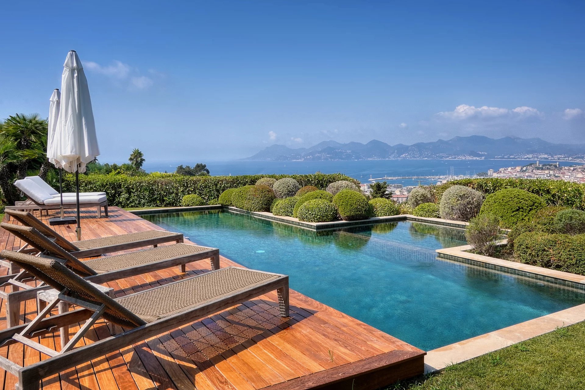 Villa vue mer à louer Cannes MIPIM