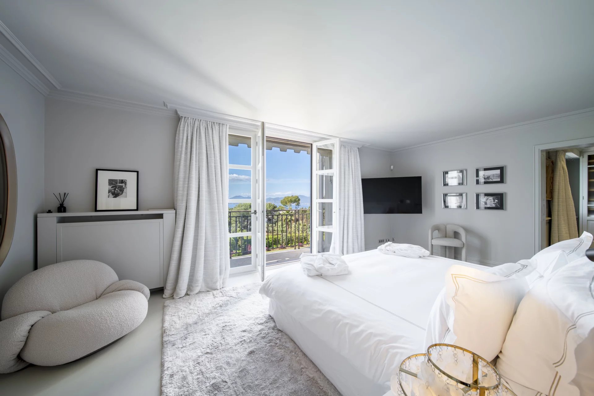 Chambre vue mer villa Cannes