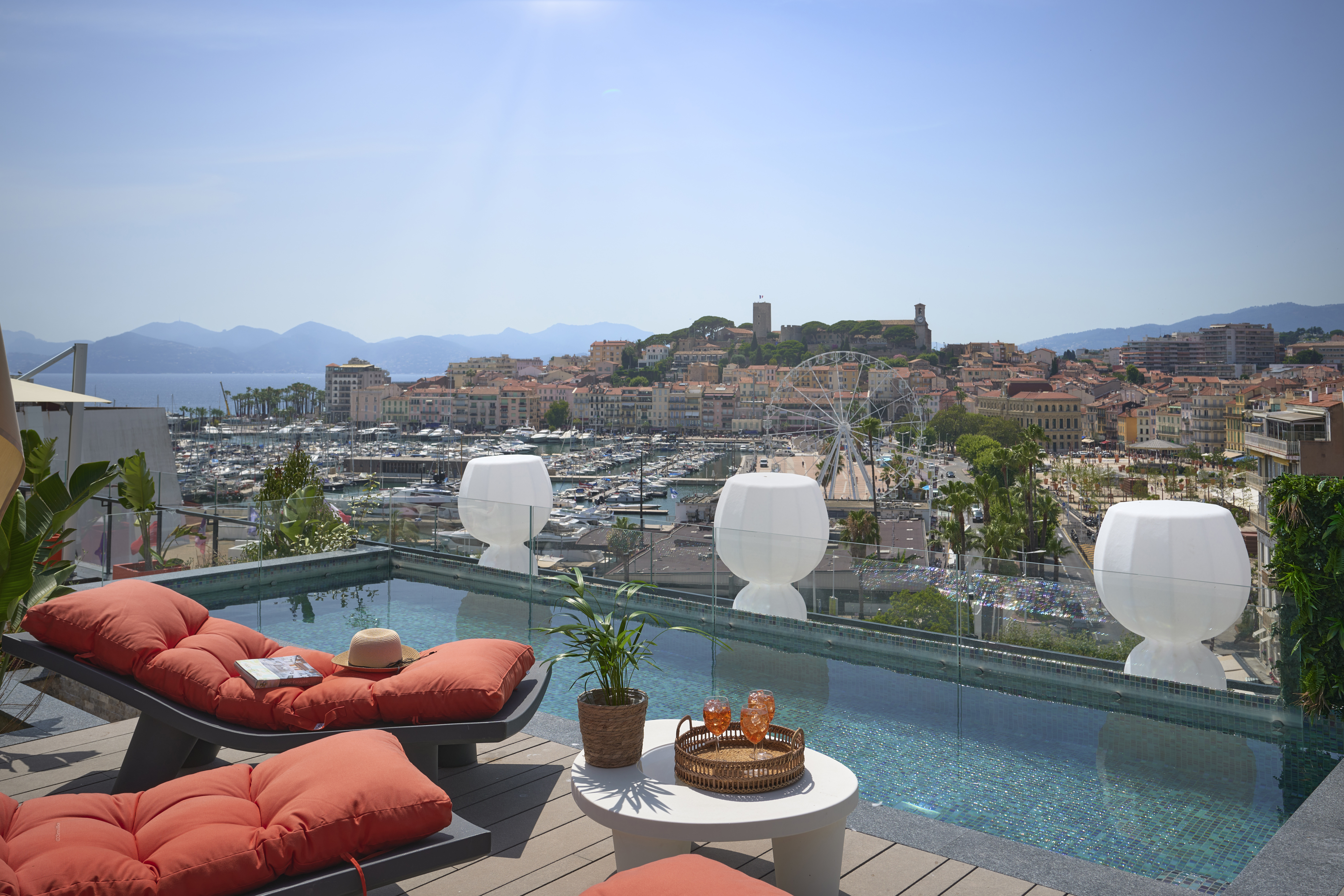 Luxueux penthouse piscine privée à louer Cannes