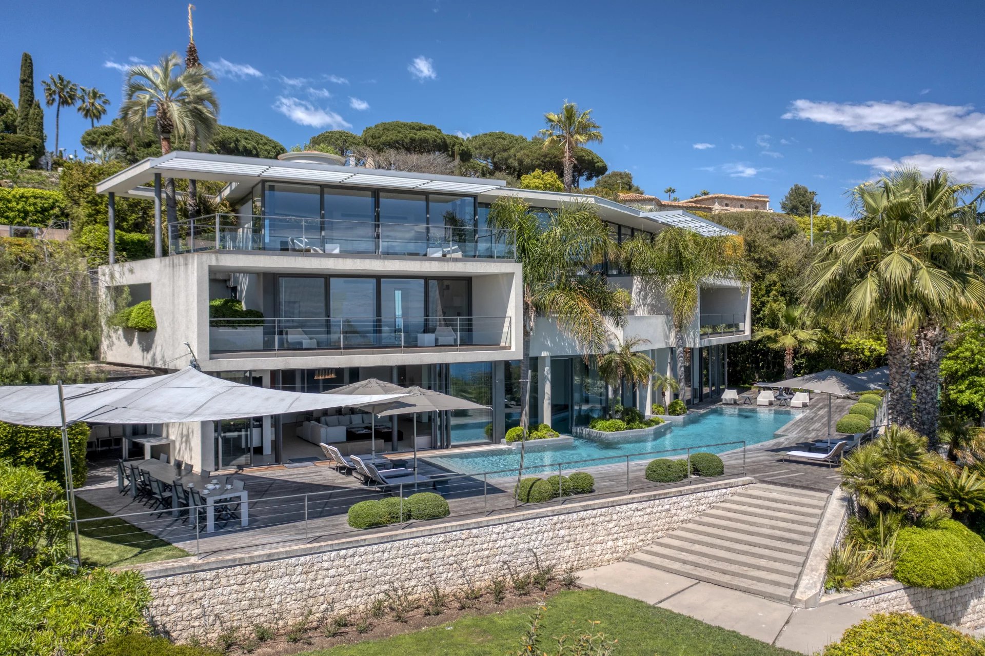 Propriété vue mer à louer Cannes